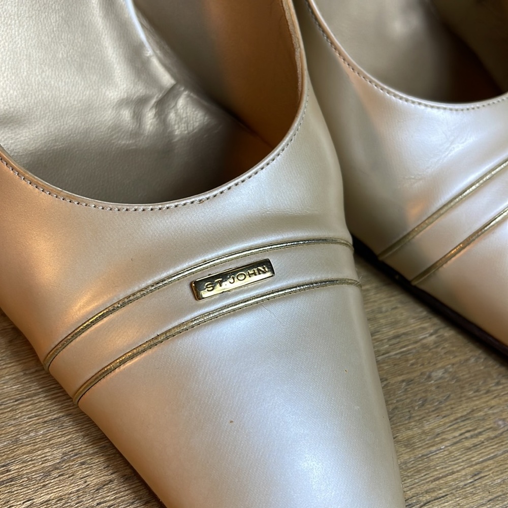 ST. JOHN SLINGBACK HEELS - Picture 4 of 10